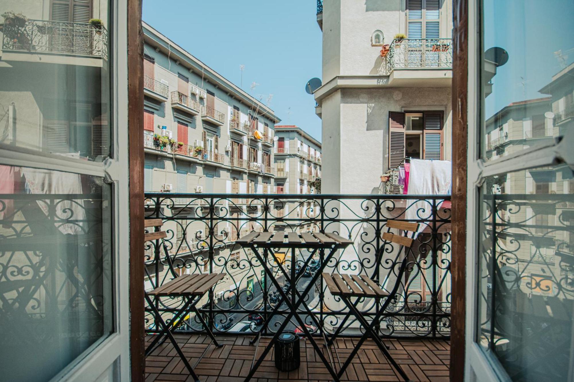 B&B Lara'S Home By I Borbone Nápoles Exterior foto